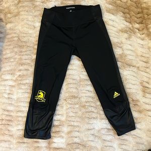 Barely worn BAA active capris